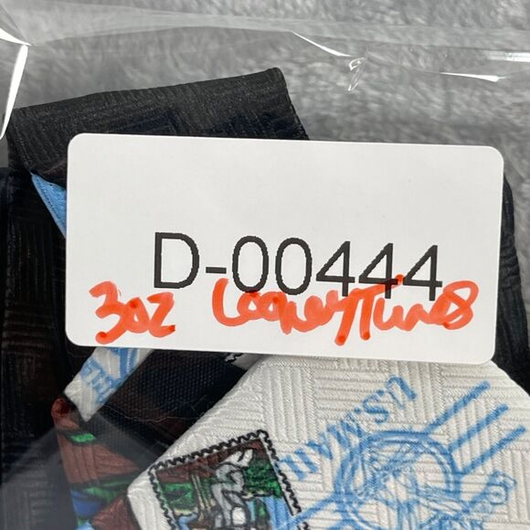 Looney Tunes Neck Tie Bugs Bunny Airplane USPS Stamp Collection Vintage 90's - Picture 14 of 14